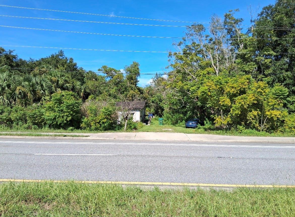438 N State Road 415 Property Photo 4