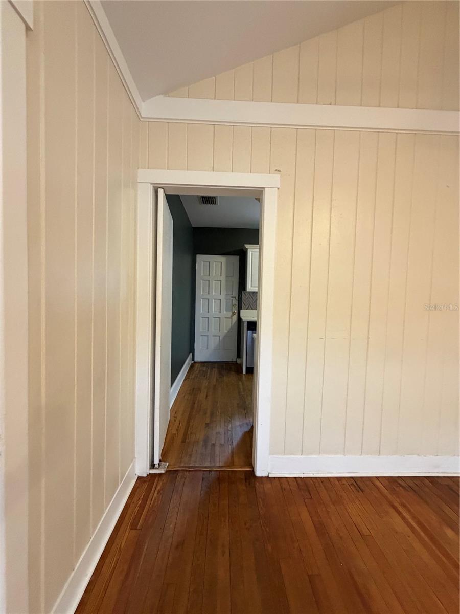 471 Holt Ave Property Photo 15
