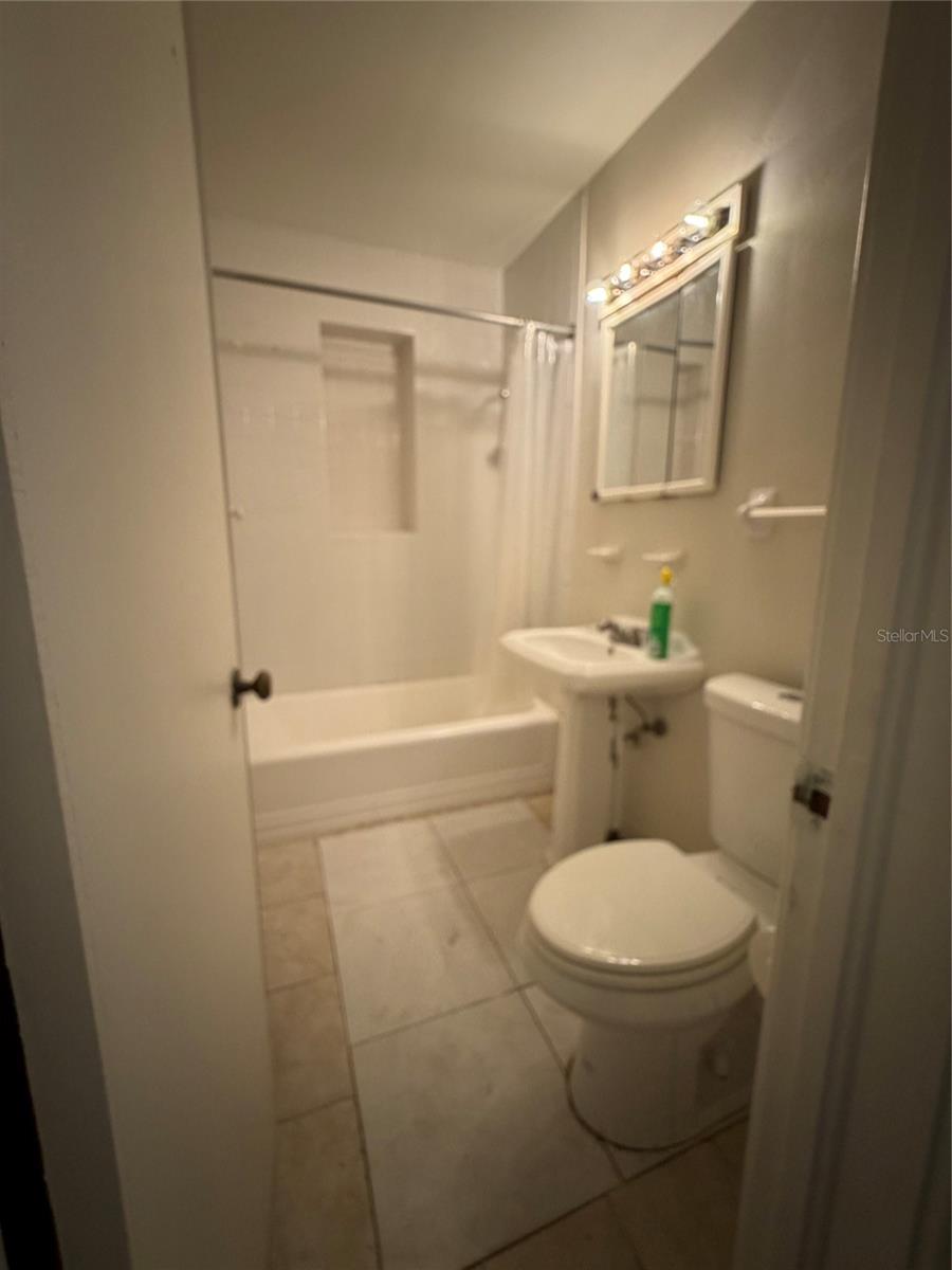 471 Holt Ave Property Photo 20
