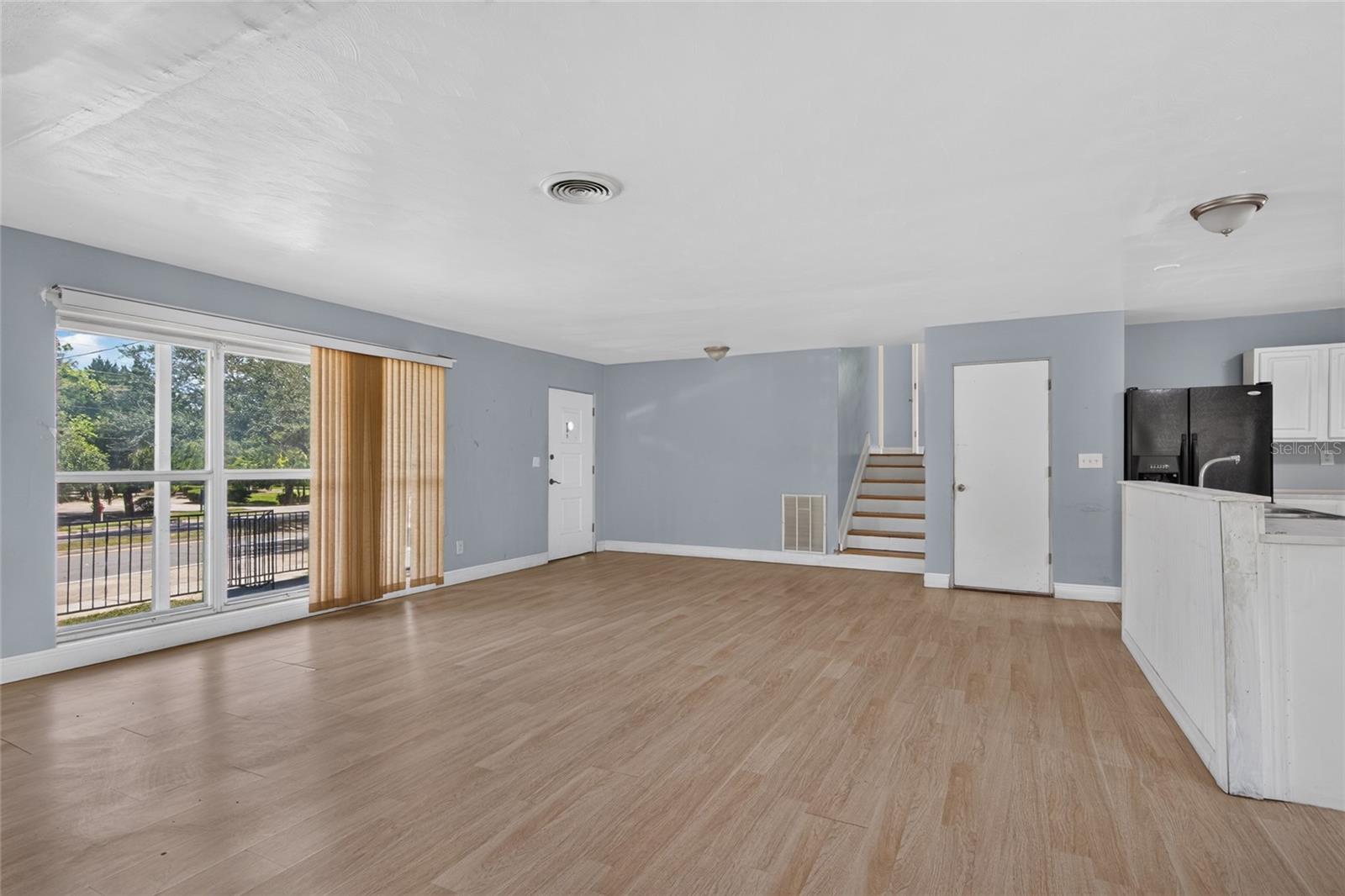 1220 Howell Branch Rd Property Photo 6