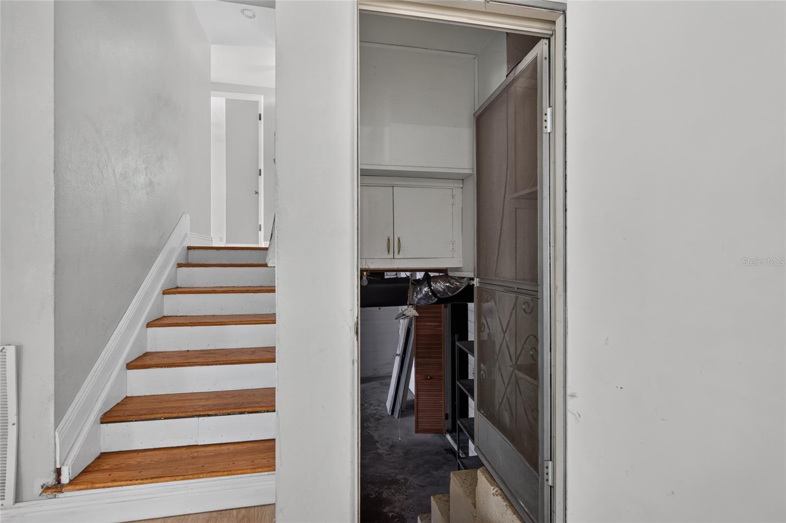 1220 Howell Branch Rd Property Photo 17
