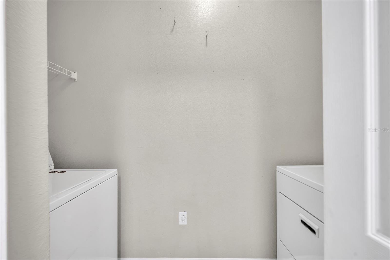 200 Southern Pecan Cir #206 Property Photo 23