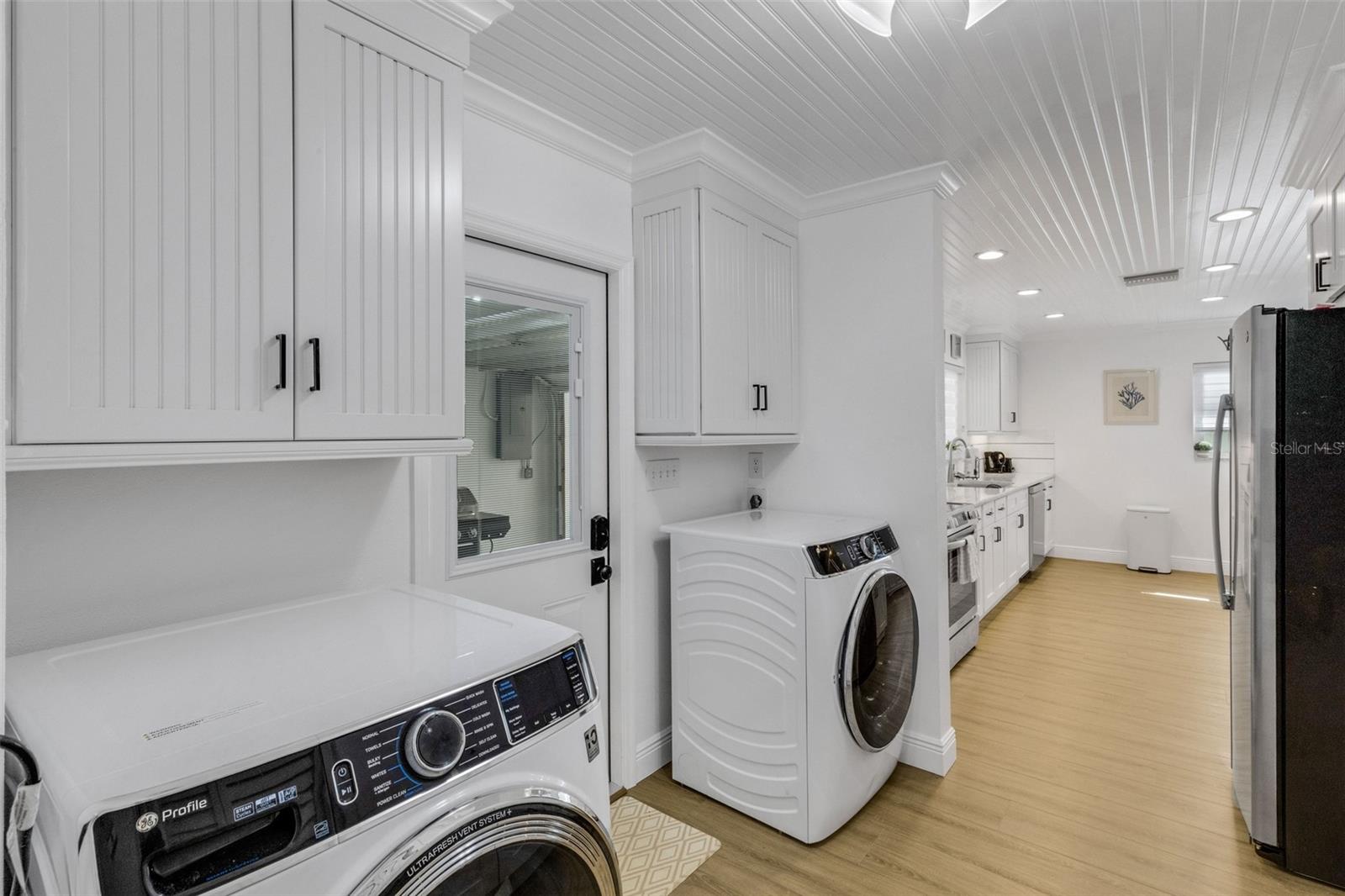 18317 Sunset Blvd Property Photo 25
