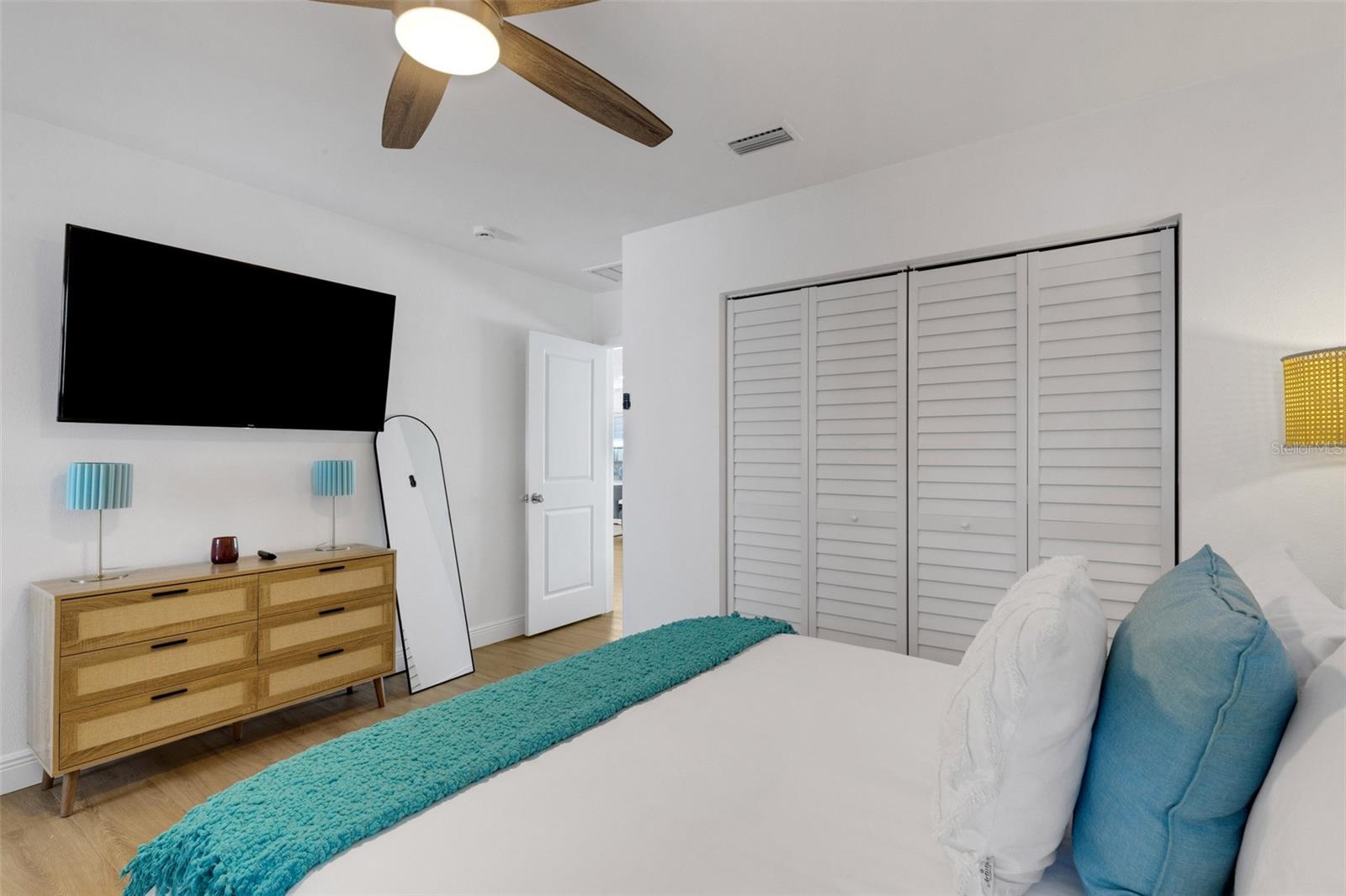 18317 Sunset Blvd Property Photo 31