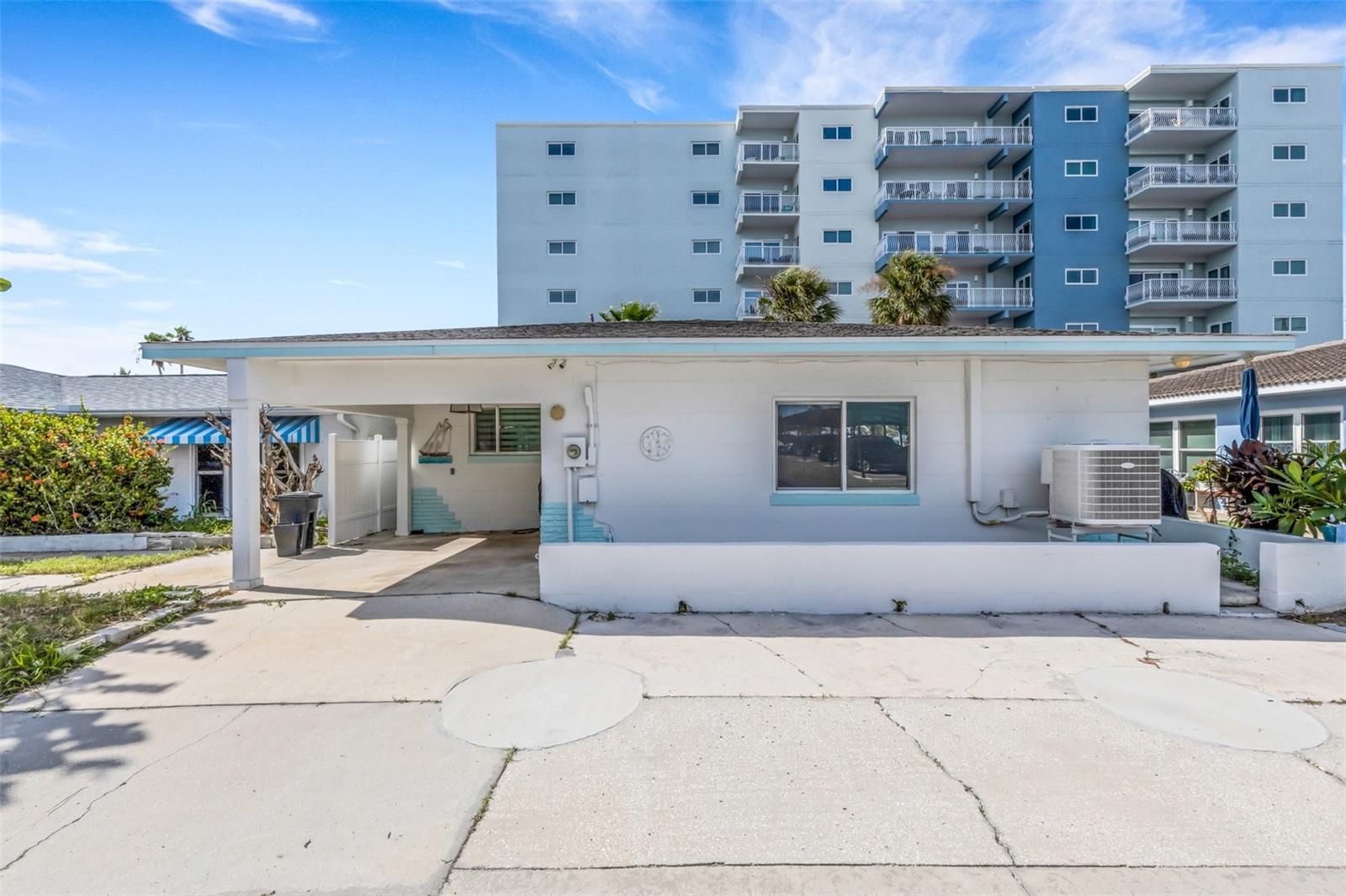 18317 Sunset Blvd Property Photo 45