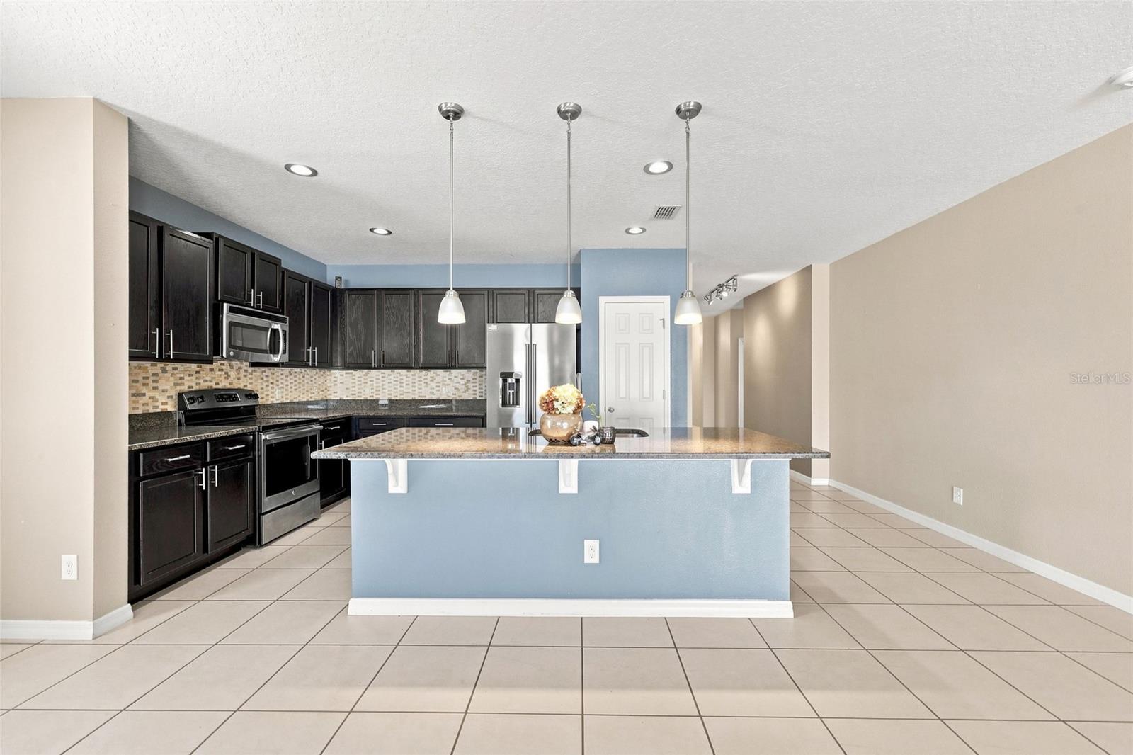 3551 Saxony Ln Property Photo 5