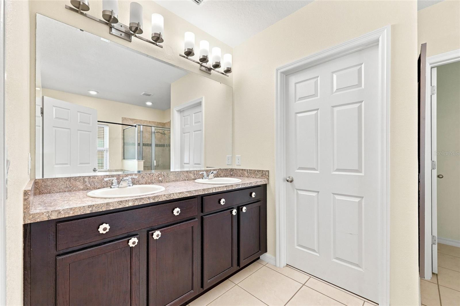 3551 Saxony Ln Property Photo 11