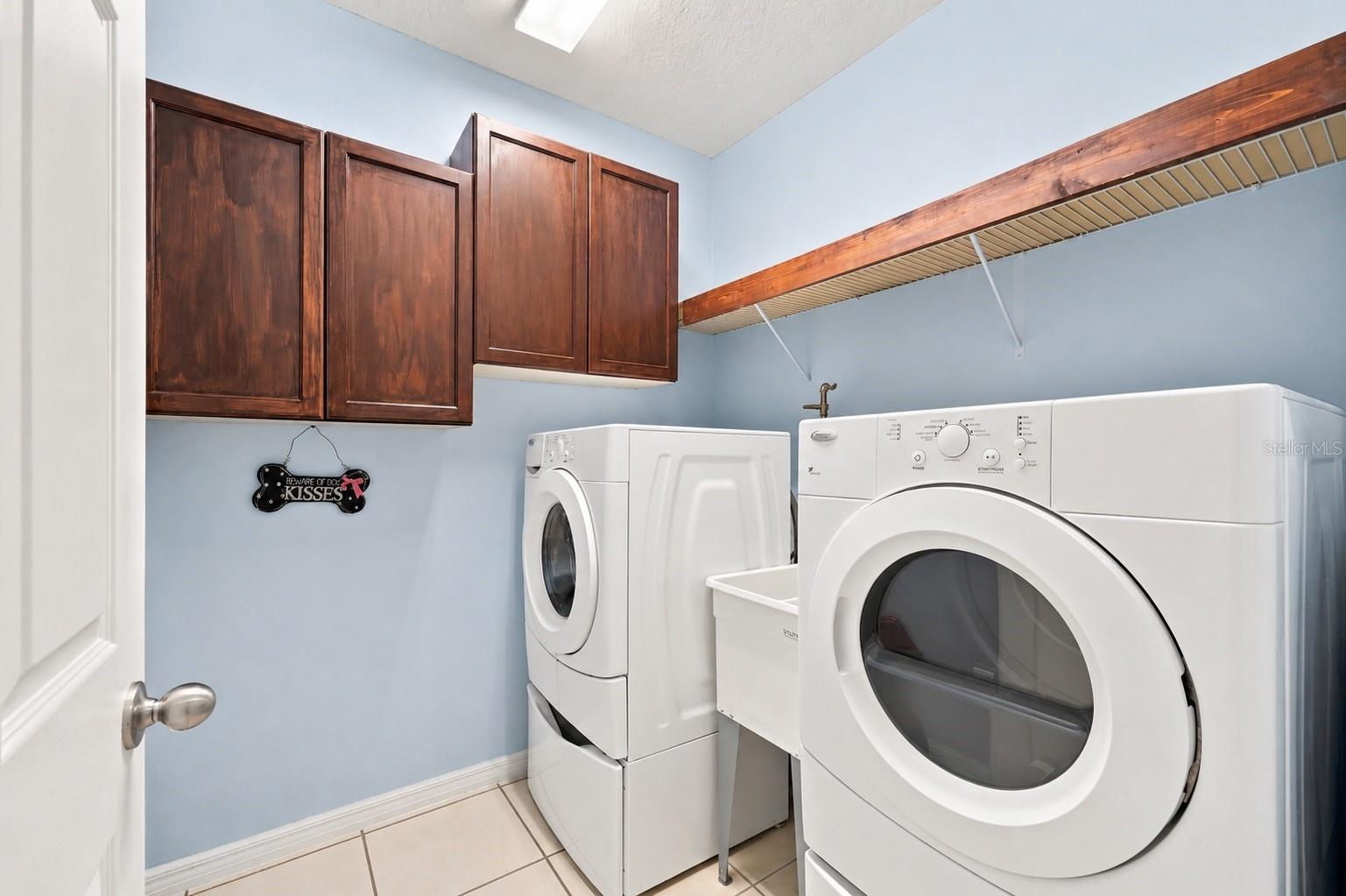 3551 Saxony Ln Property Photo 20