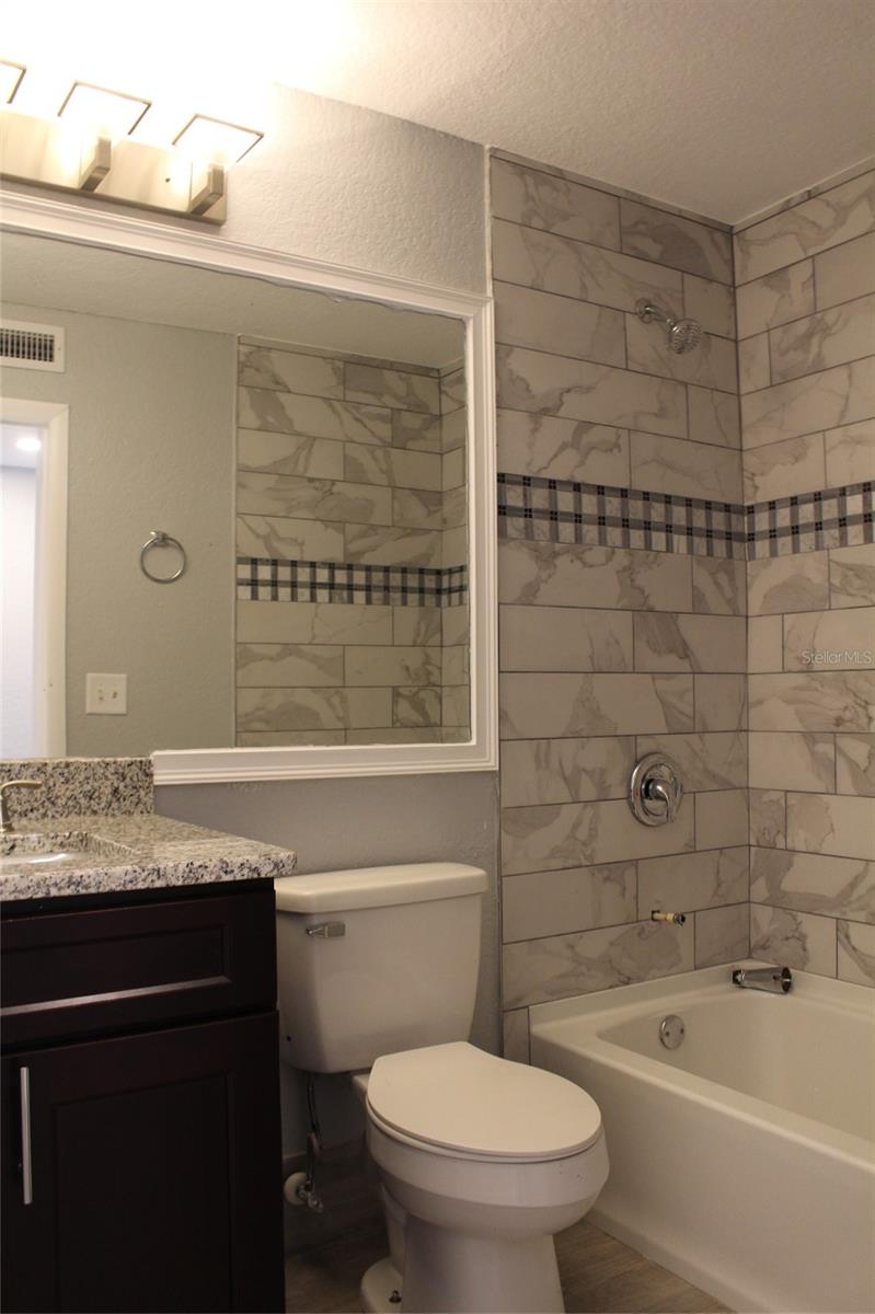 794 Ridenhour Cir #794 Property Photo 8
