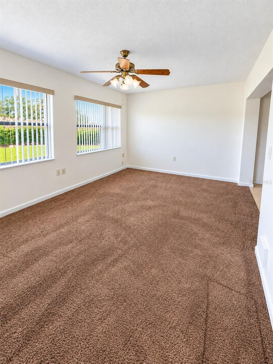 4068 Castlegate Dr Property Photo 18