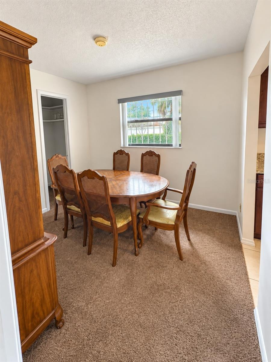 4068 Castlegate Dr Property Photo 19