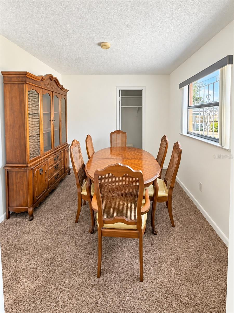 4068 Castlegate Dr Property Photo 20