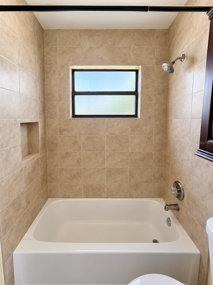 4068 Castlegate Dr Property Photo 22