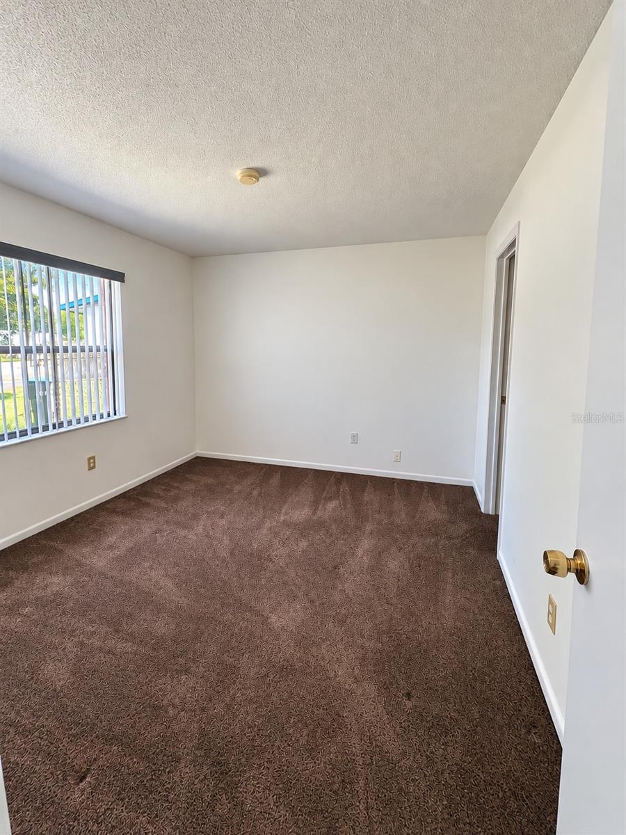 4068 Castlegate Dr Property Photo 24