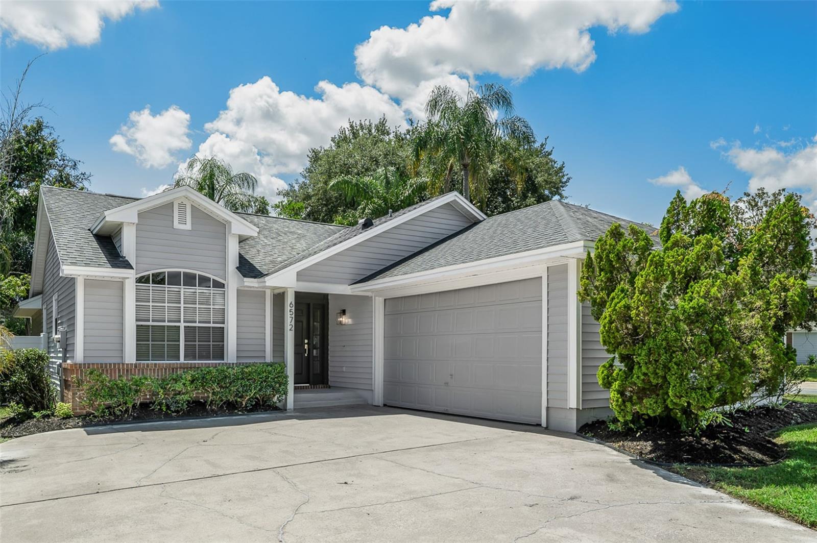 6572 ABERCROMBIE CT