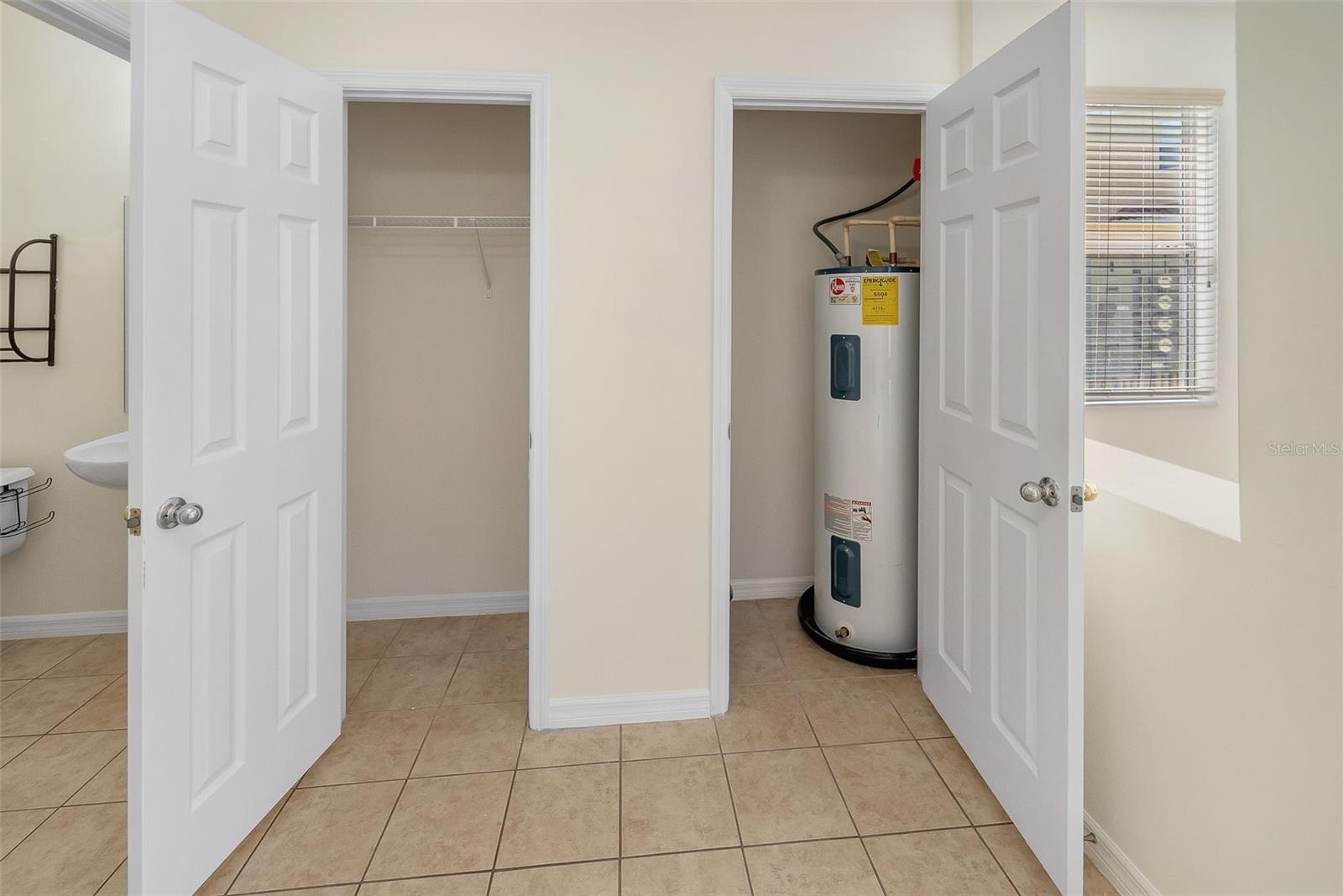 3064 Seaview Castle Dr Property Photo 16