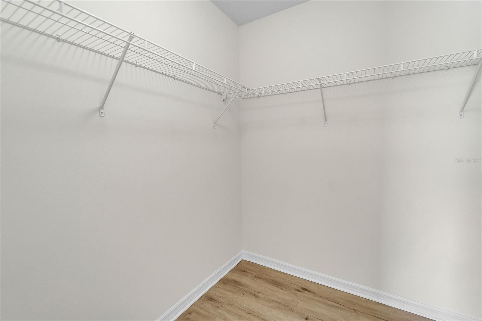 3064 Seaview Castle Dr Property Photo 29