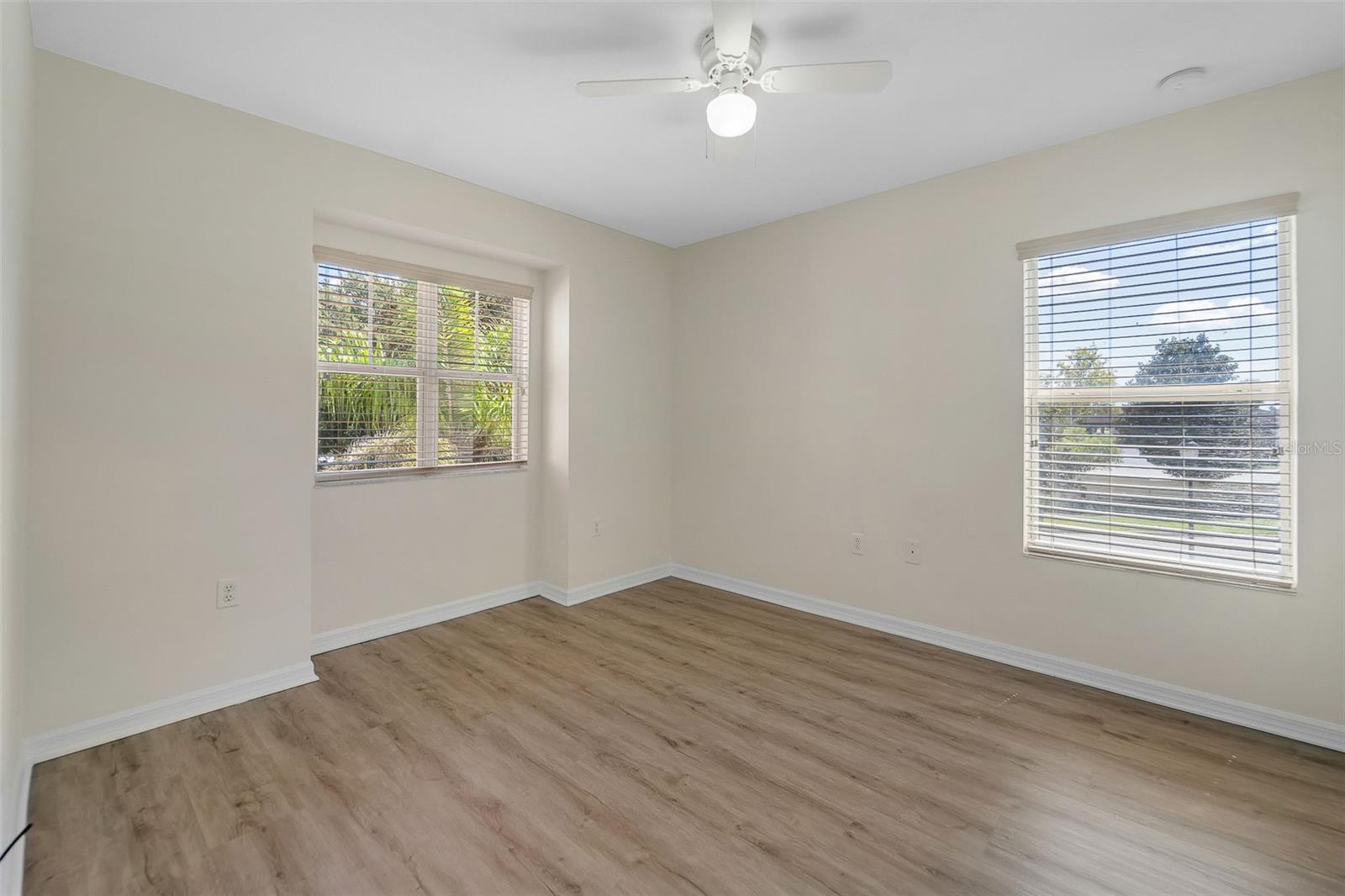 3064 Seaview Castle Dr Property Photo 36