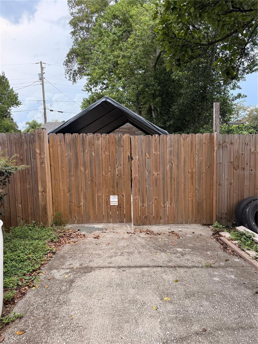 2626 Florence St Property Photo 13