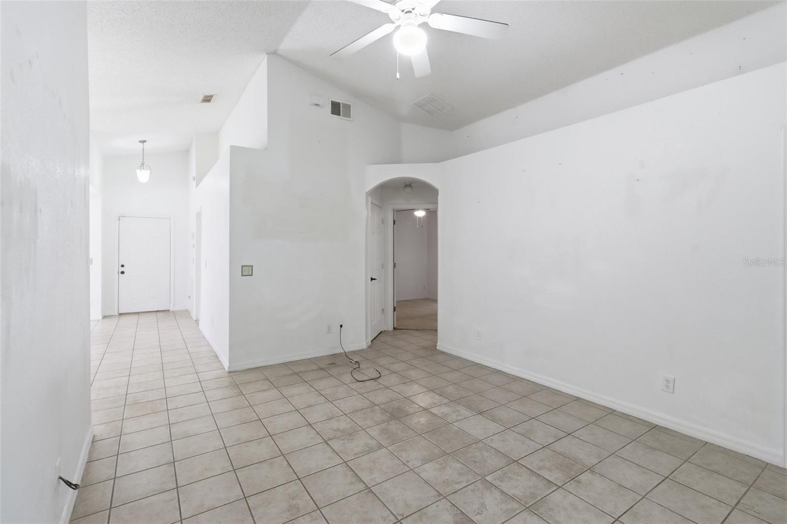 6100 Lee Lan Dr Property Photo 10