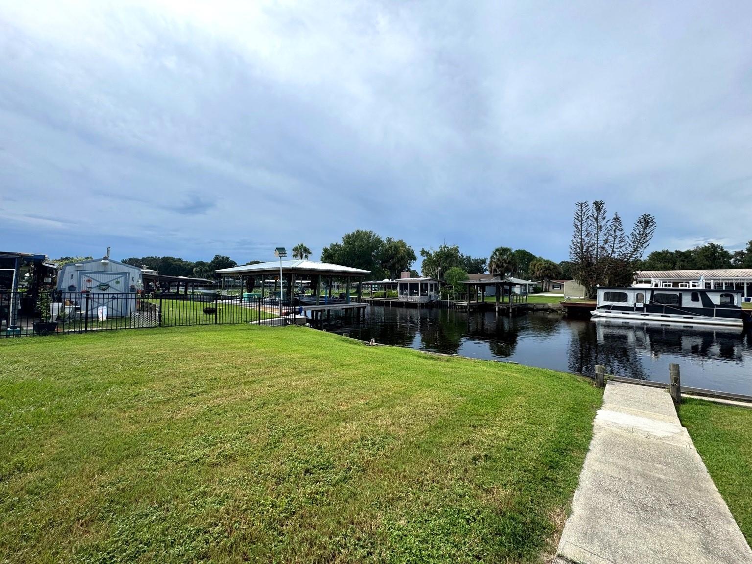 1636 Juno Trl Property Photo 3