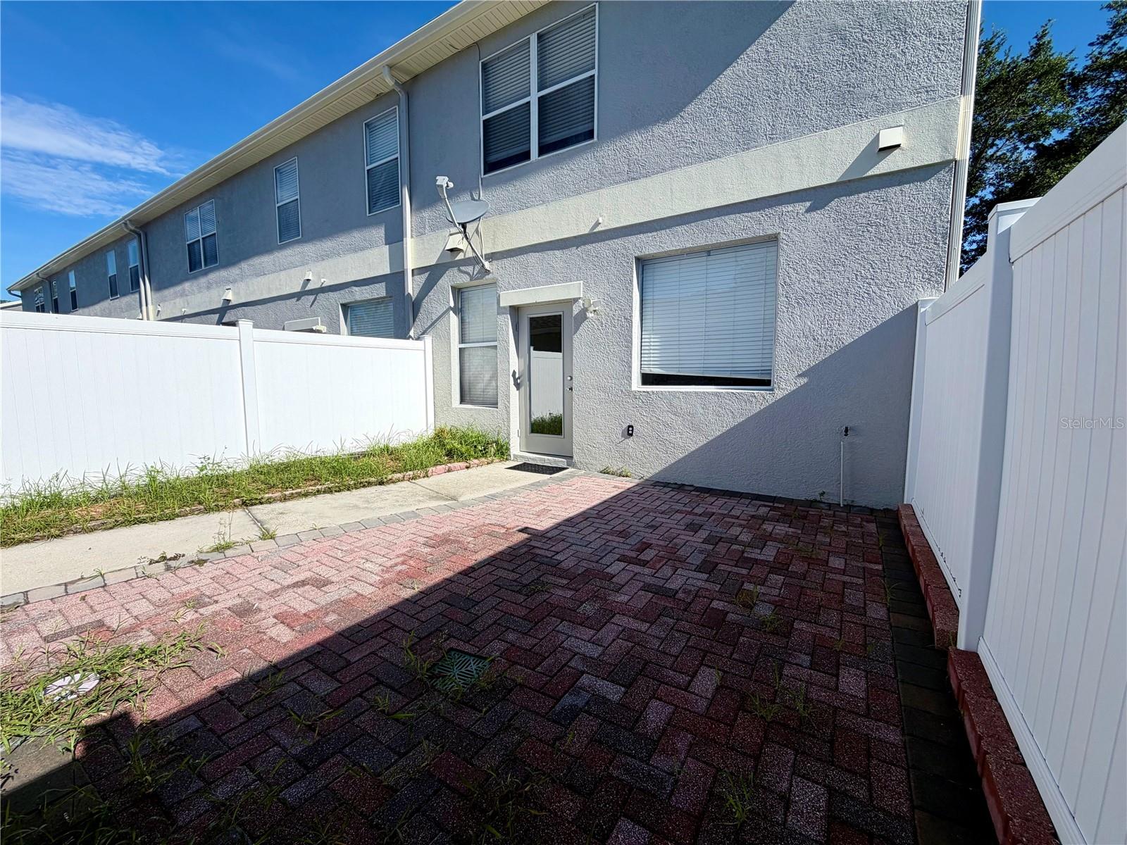 O6437707 Property Photo 27