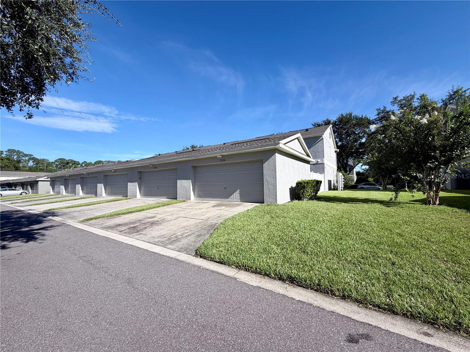 O6437707 Property Photo 30