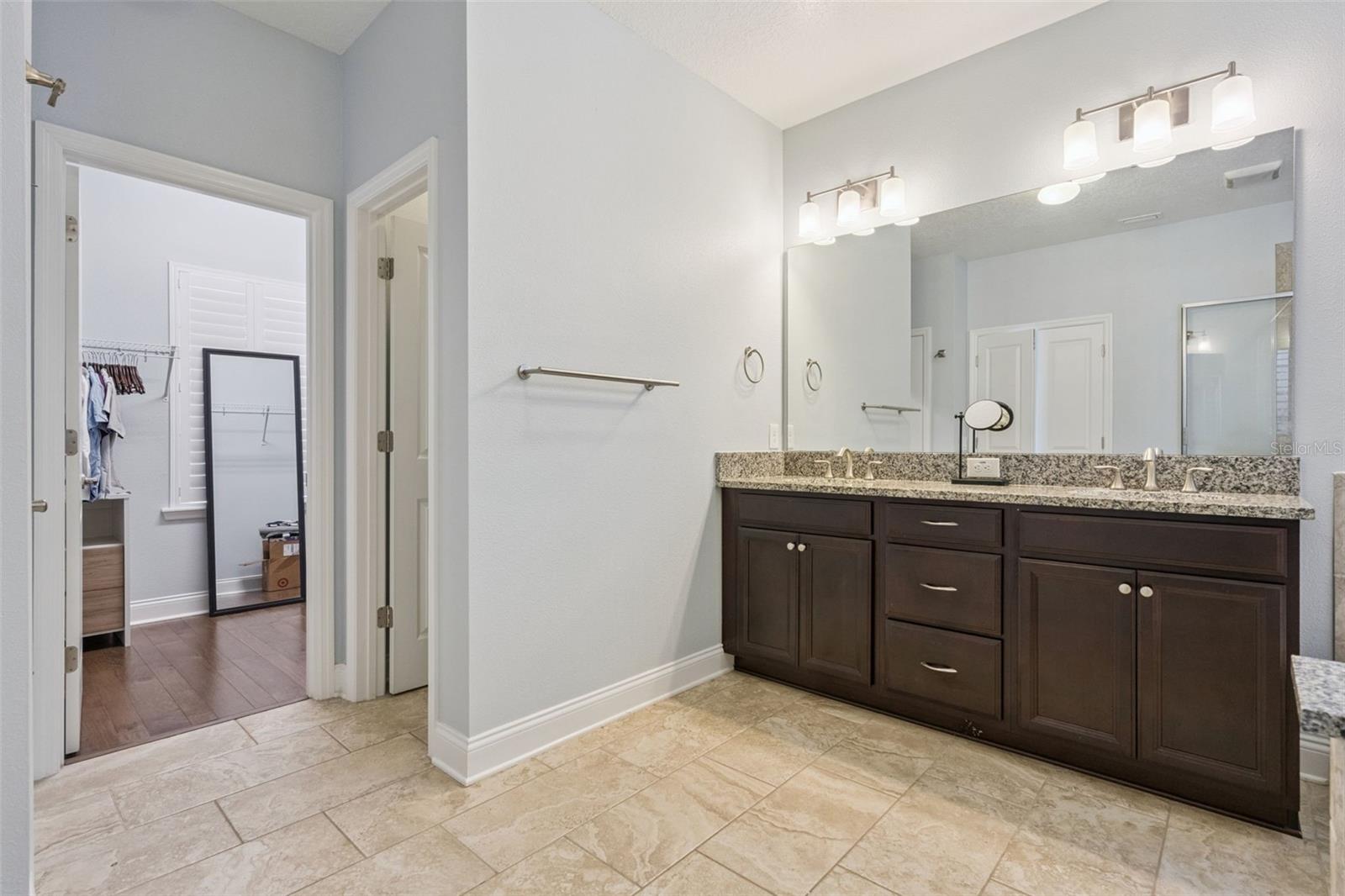 1589 Resolute St Property Photo 23