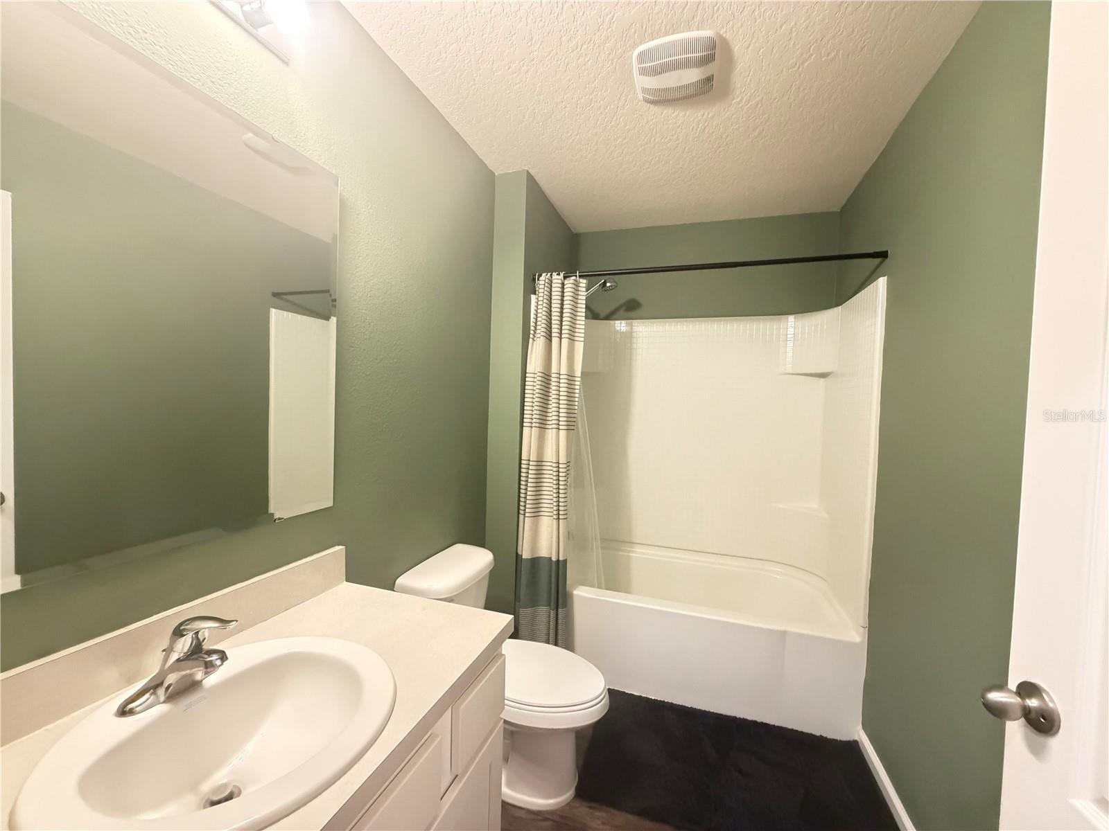 703 Grand Reserve Dr Property Photo 32