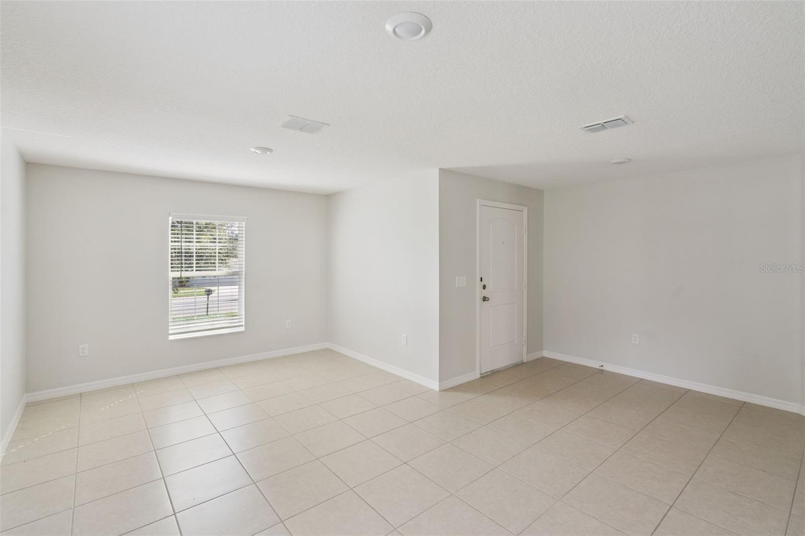 1602 Orne St Property Photo 5