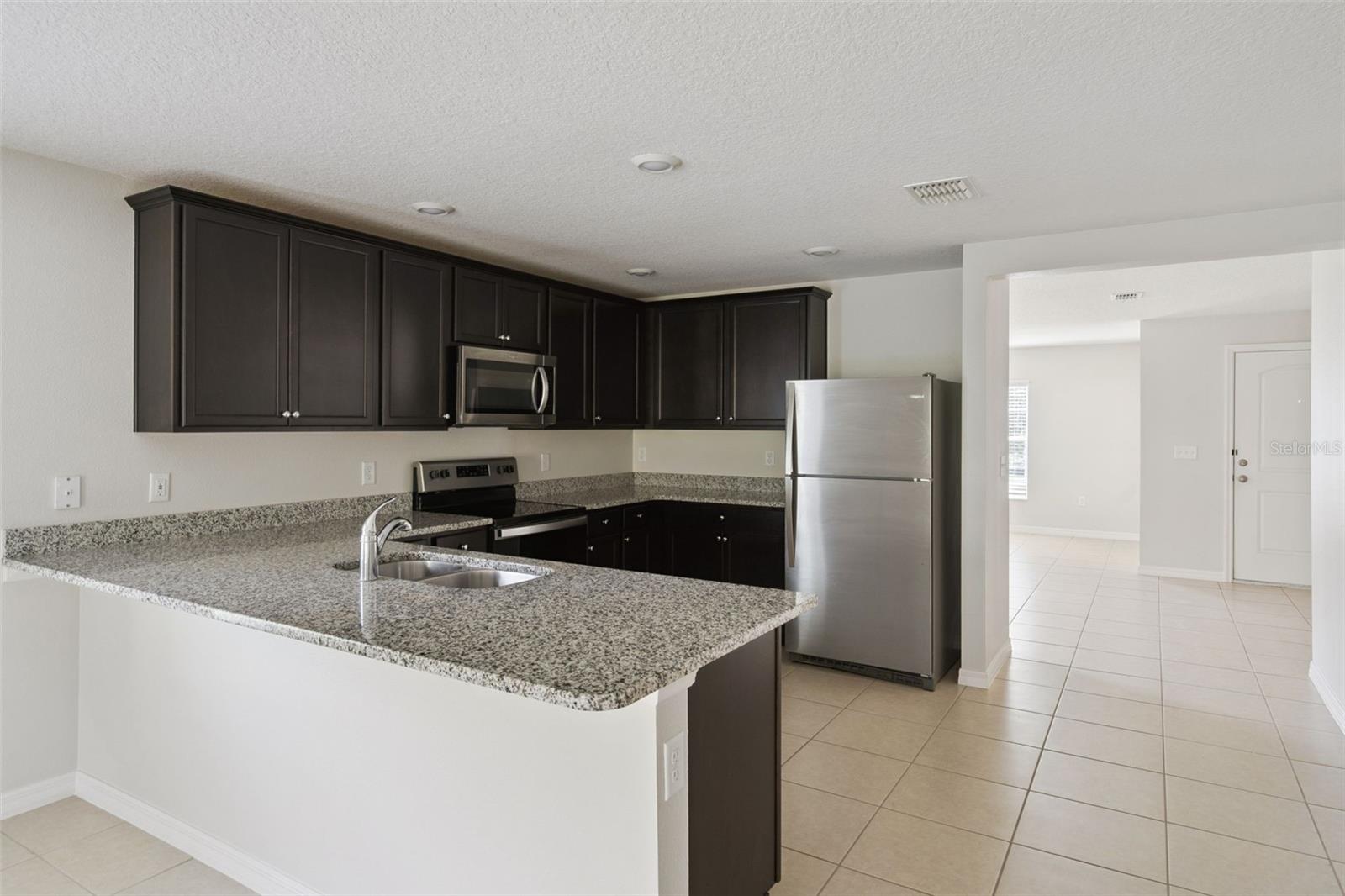 1602 Orne St Property Photo 10
