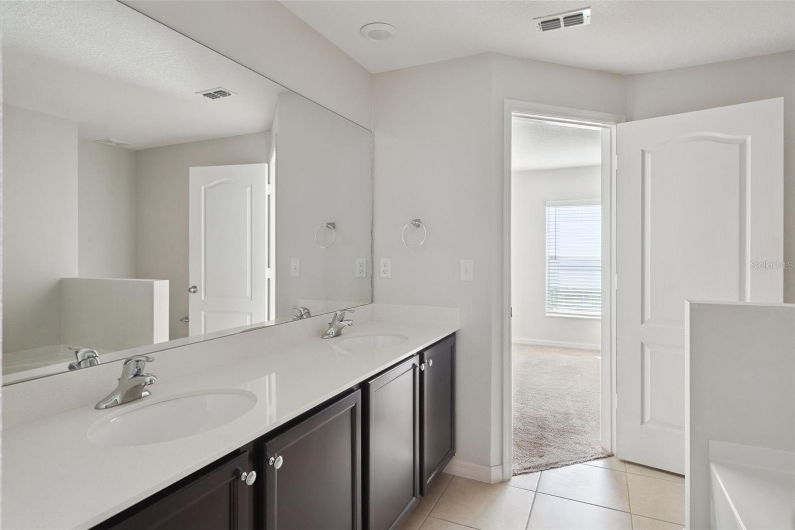 1602 Orne St Property Photo 17