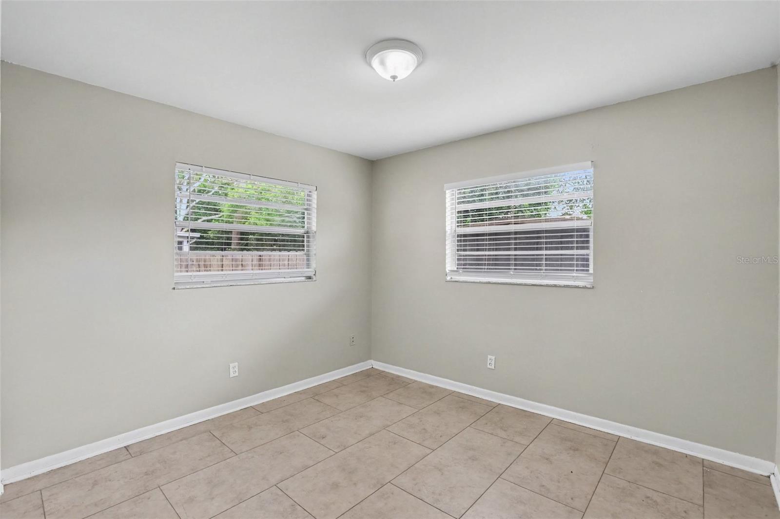1909 Shannonwood Ct Property Photo 14