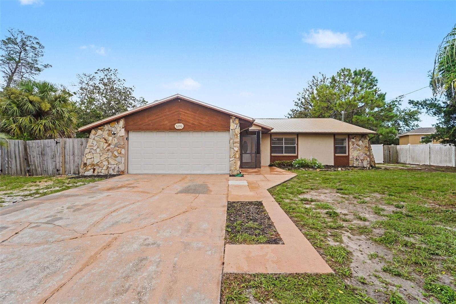 5296 FREEPORT DR Property Photo 1