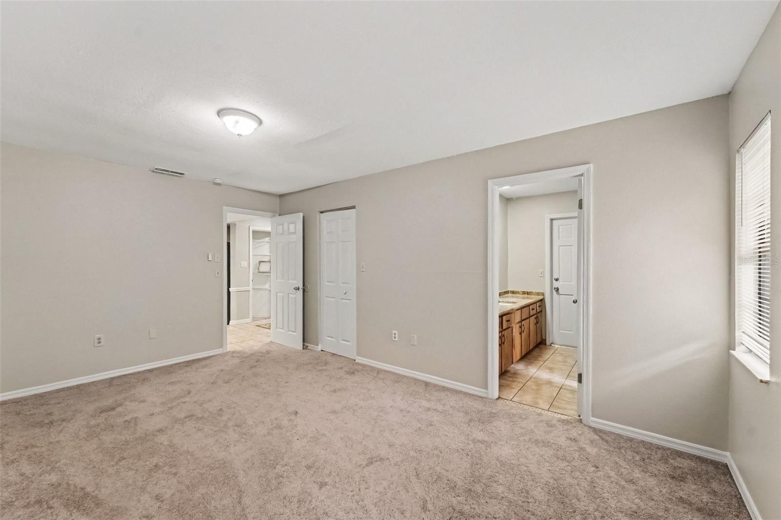 5296 Freeport Dr Property Photo 11