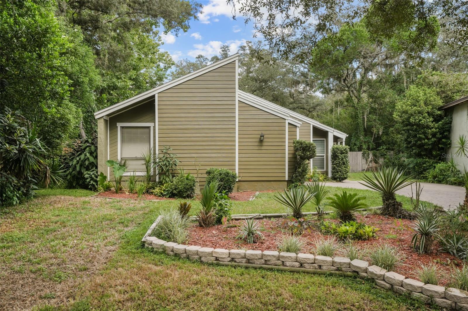 280 Hunters Point Trl Property Photo 1