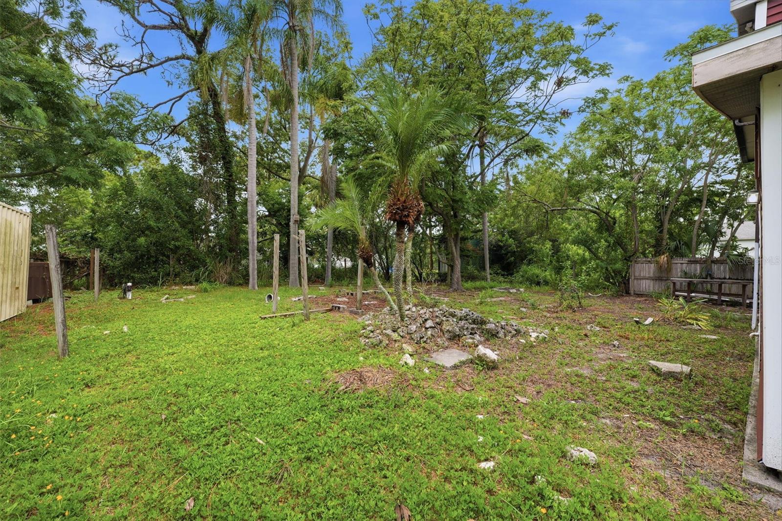 15017 Dayton Dr Property Photo 22