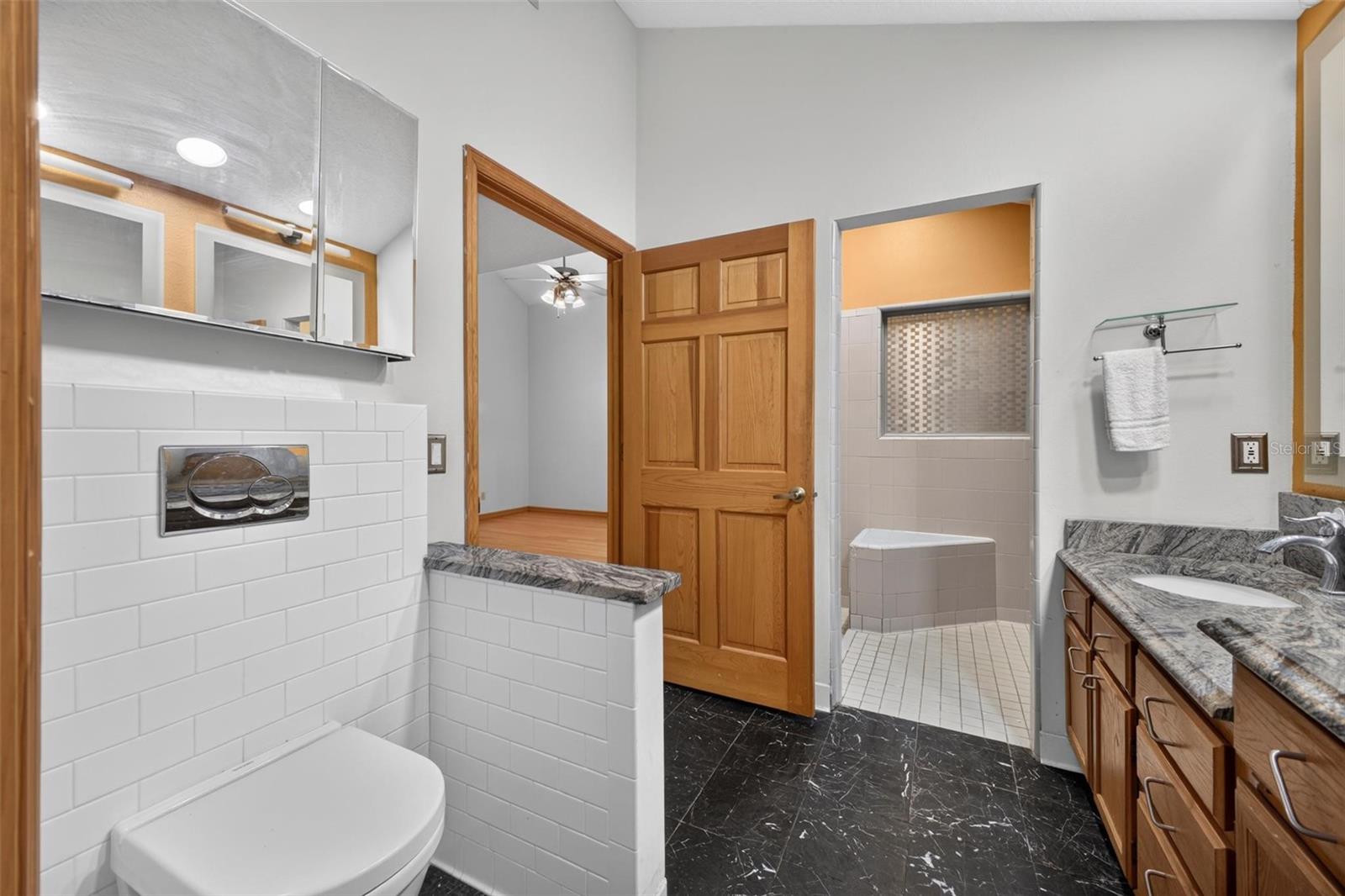 25717 Troon Ave Property Photo 18
