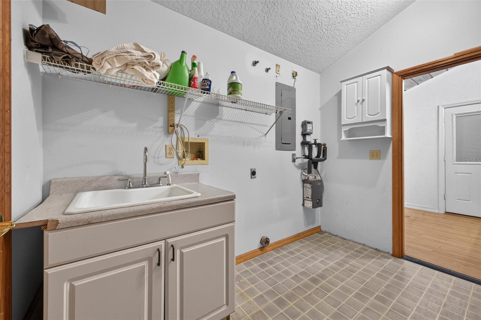 25717 Troon Ave Property Photo 25