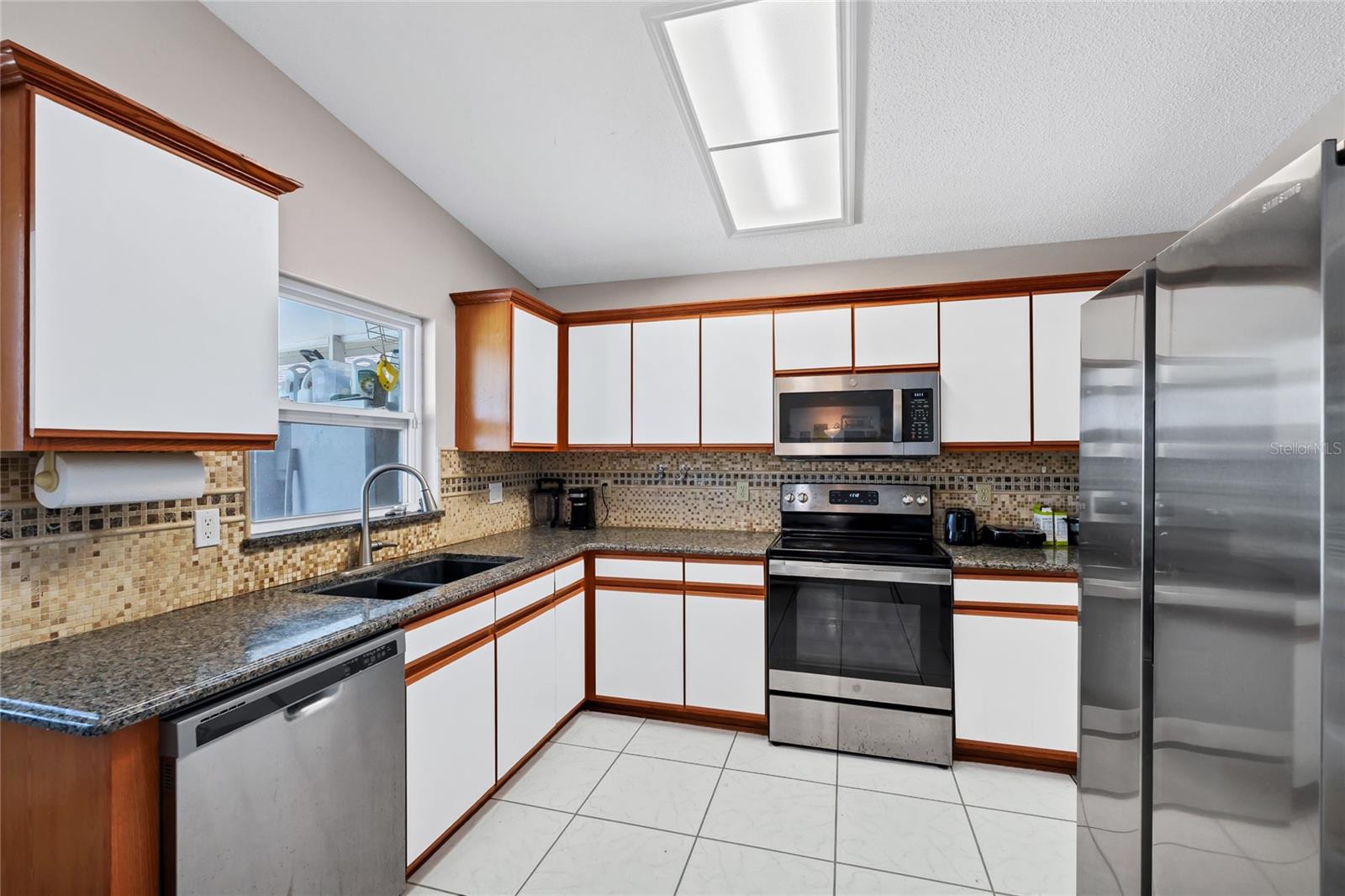 2619 Heron Landing Ct Property Photo 8
