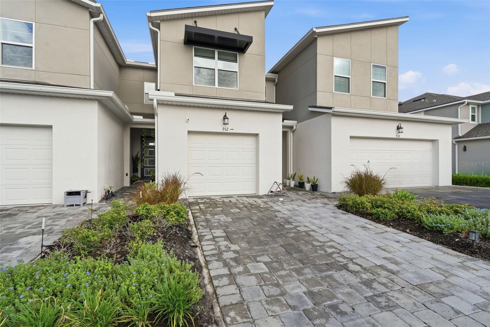 932 Spring Palms Loop Property Photo 1