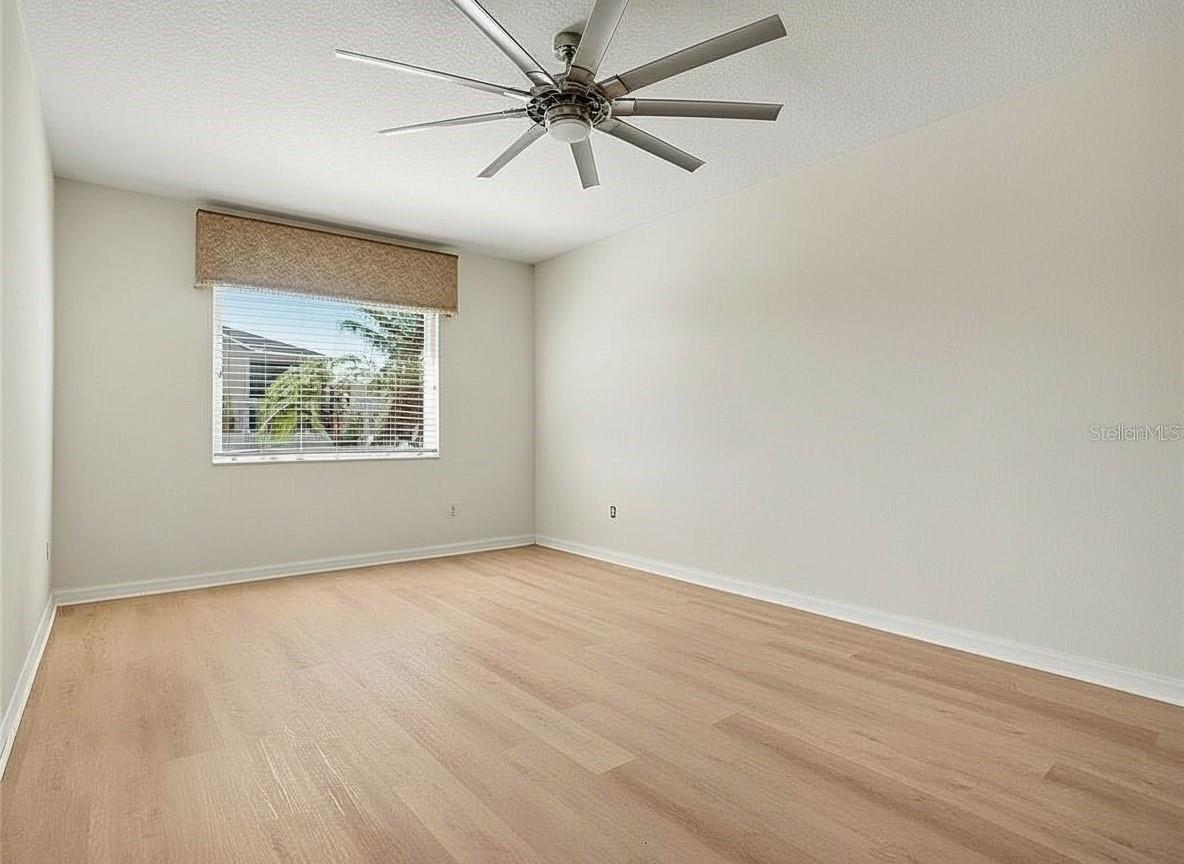 1565 Angler Ave Property Photo 23