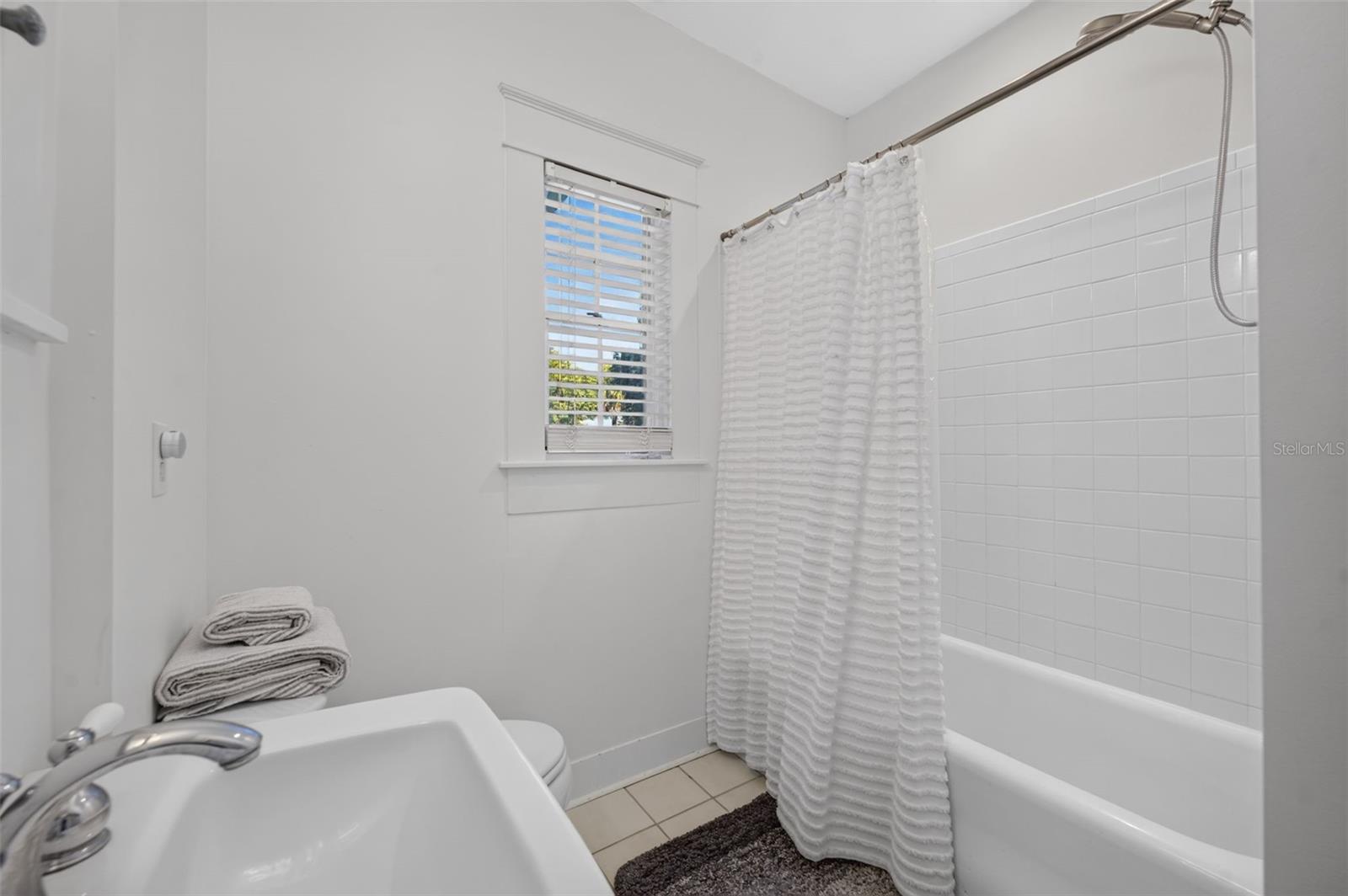443 Broadview Ave Property Photo 25