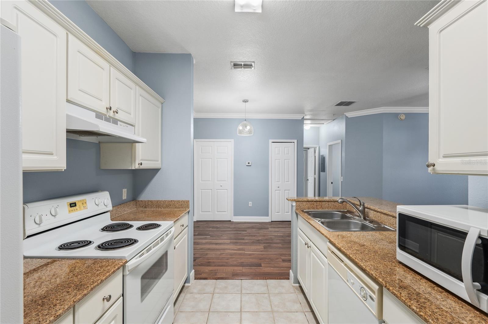 1315 Eastern Pecan Pl #202 Property Photo 11