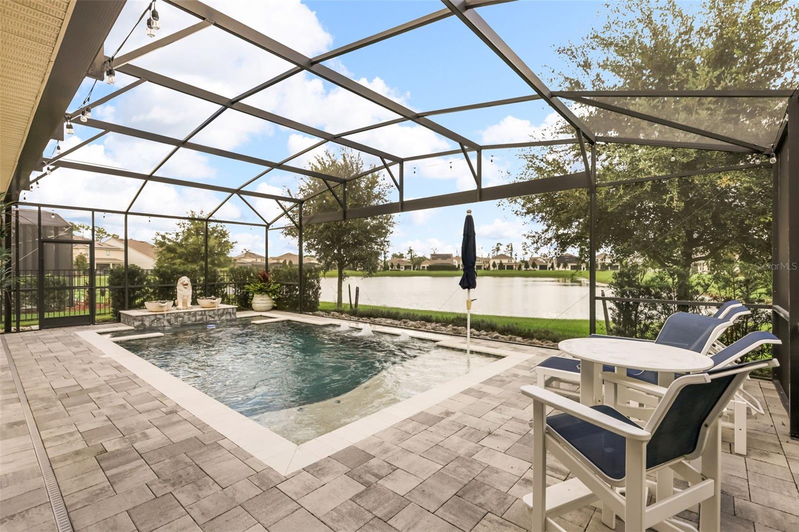 15526 Mango Isle St Property Photo 4