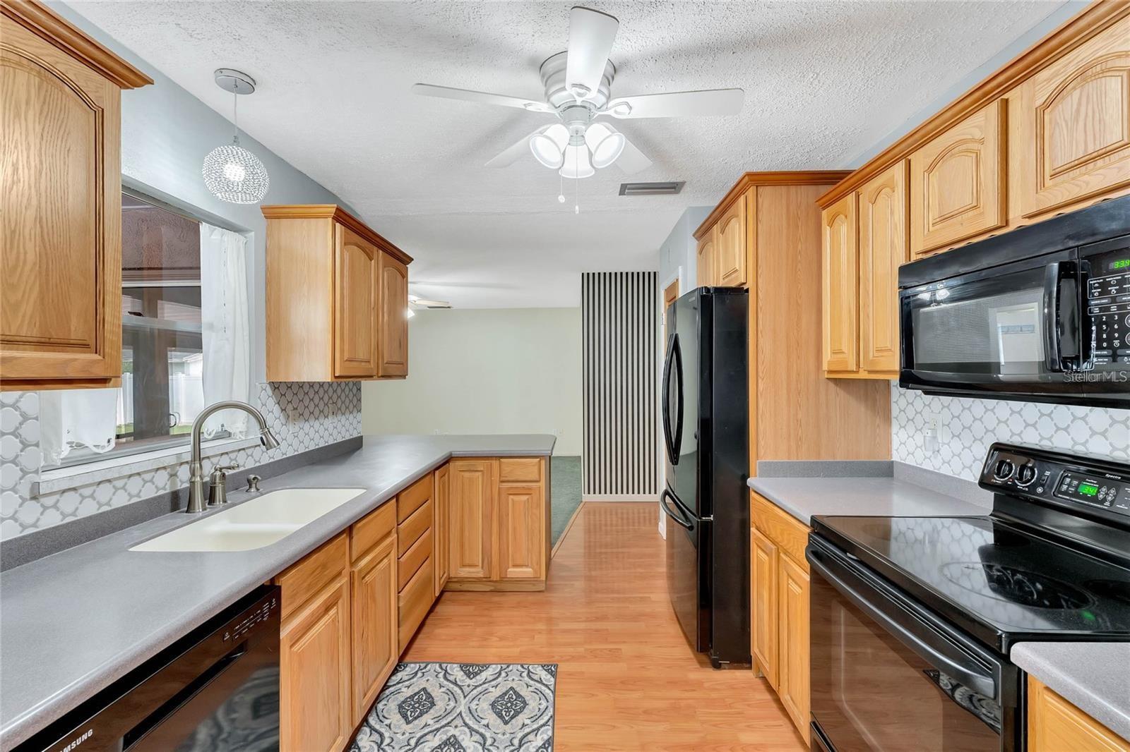 343 Michigan Ave Property Photo 4