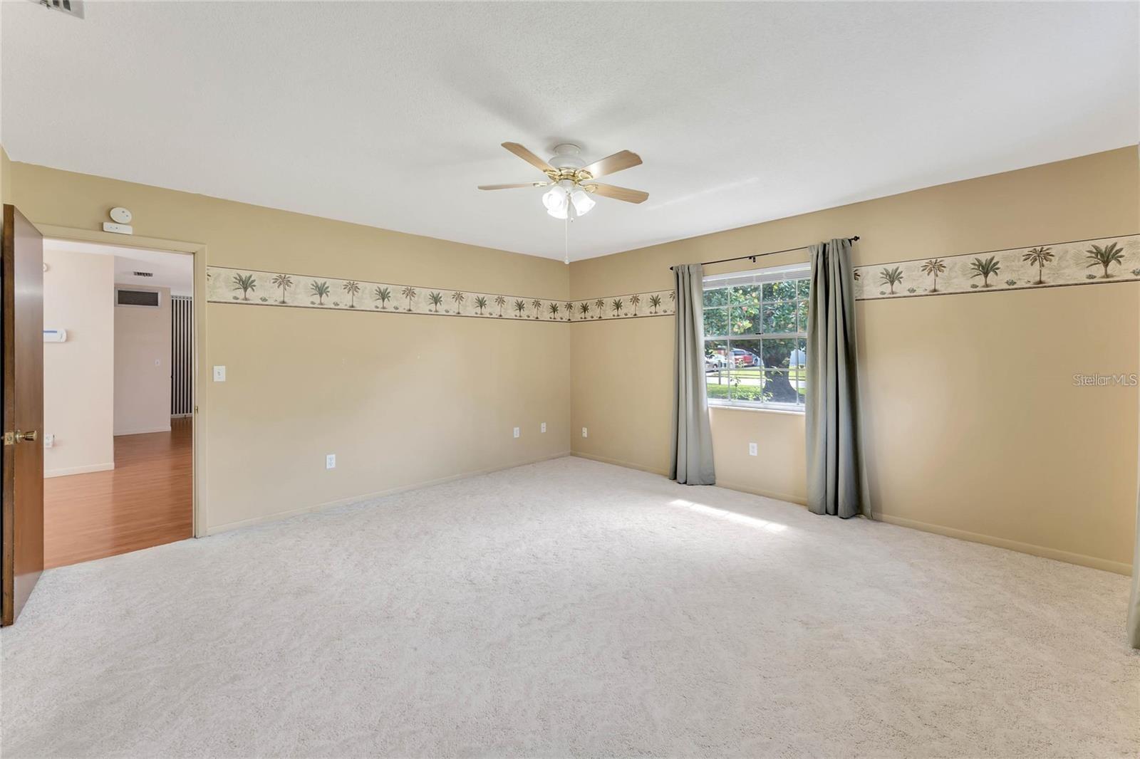 343 Michigan Ave Property Photo 14