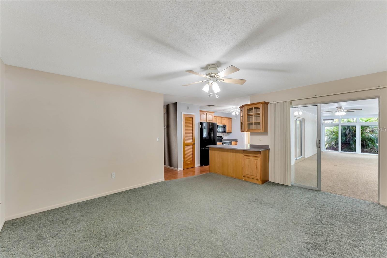 343 Michigan Ave Property Photo 18