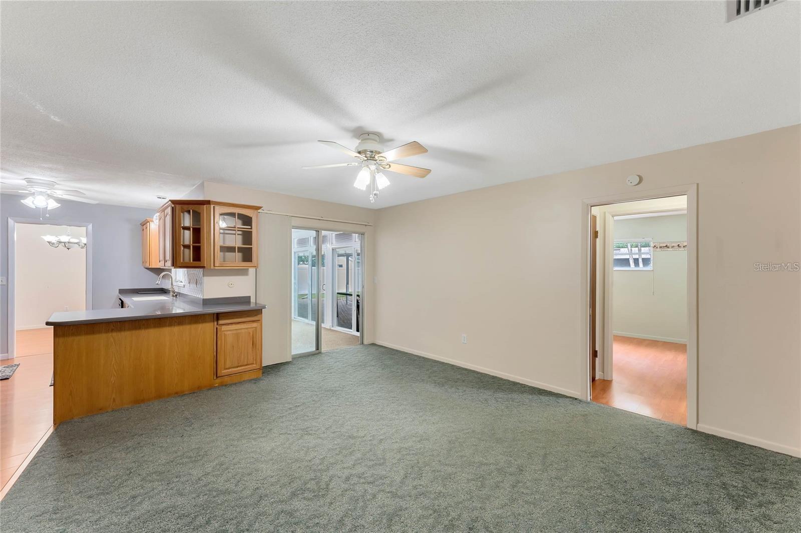 343 Michigan Ave Property Photo 19