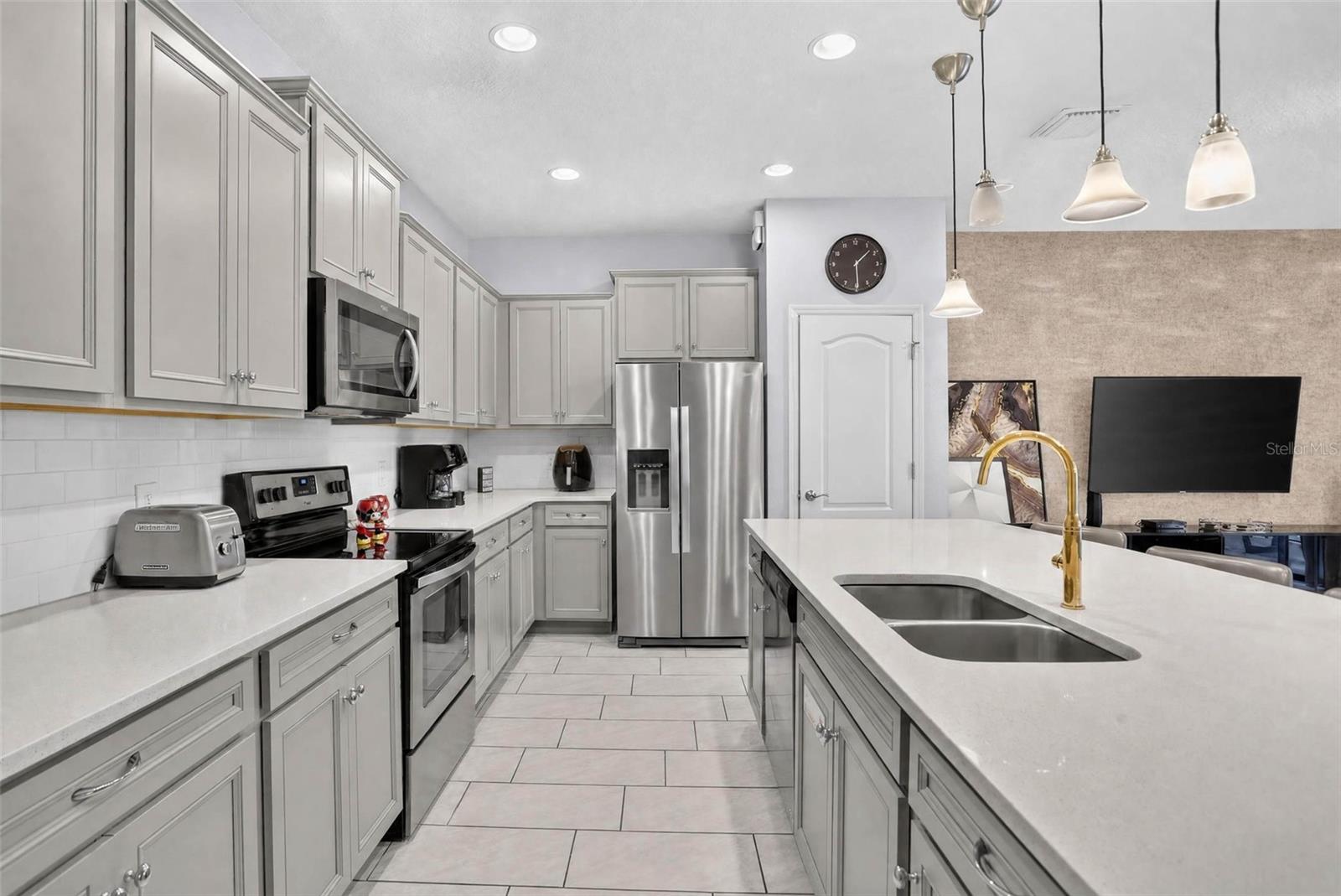 8831 Geneve Ct Property Photo 12